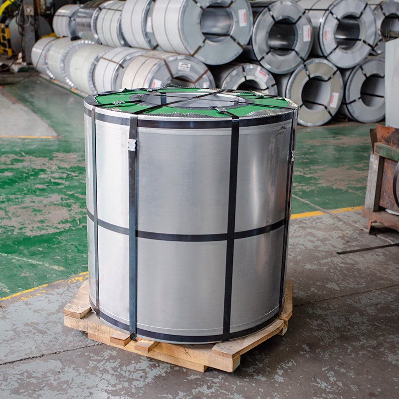 Wooden Pallet & Protective Layer Packing